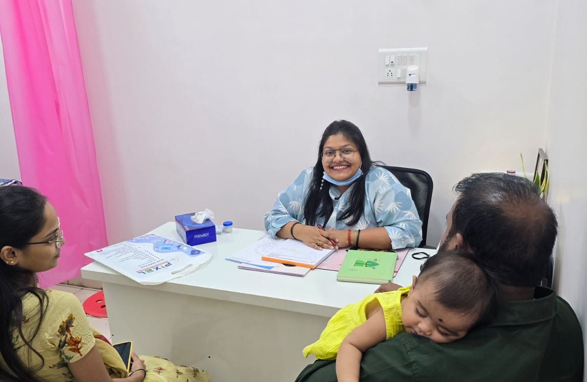 Dr Avirupa Roy consultation with family